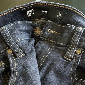 Dark Denim Slim cut men’s jeans